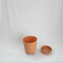 Load image into Gallery viewer, Gardenista Self-Watering Pot- 5 Inches Light Brown (Set of 2)
